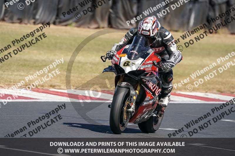 donington no limits trackday;donington park photographs;donington trackday photographs;no limits trackdays;peter wileman photography;trackday digital images;trackday photos